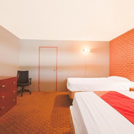 Town & Country Motel Bossier City By Oyo Екстер'єр фото